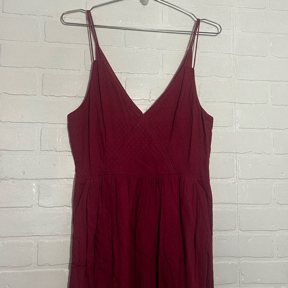 Lucky Brand Midi Dress Burgundy Spaghetti Strap Midi V-Neck Flowy Size Small - Picture 2 of 8